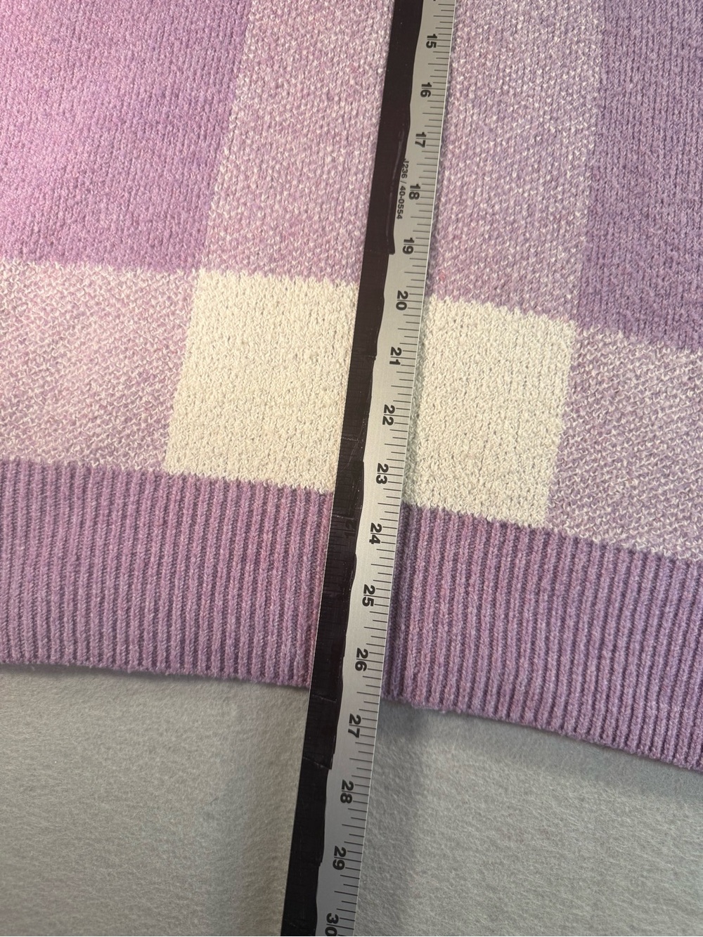 Women’s Purple/White Sweater. Size M - Picture 6 of 6